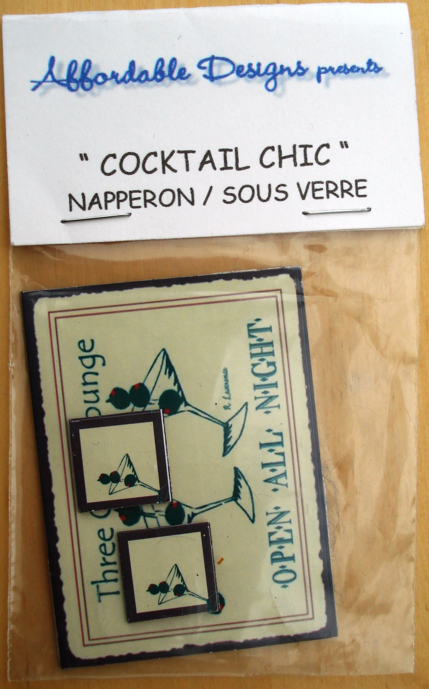 PLATEAU ET 2 SOUS VERRES THREE OLIVES LOUNGE